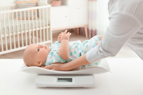 Peso y talla de tu bebé factores clave para un buen desarrollo
