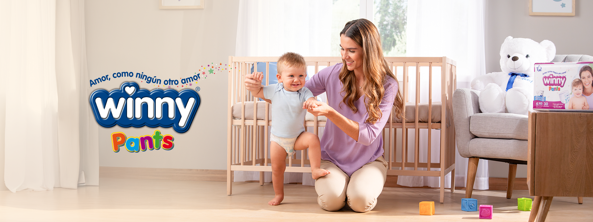Mamá jugando con su bebé.
