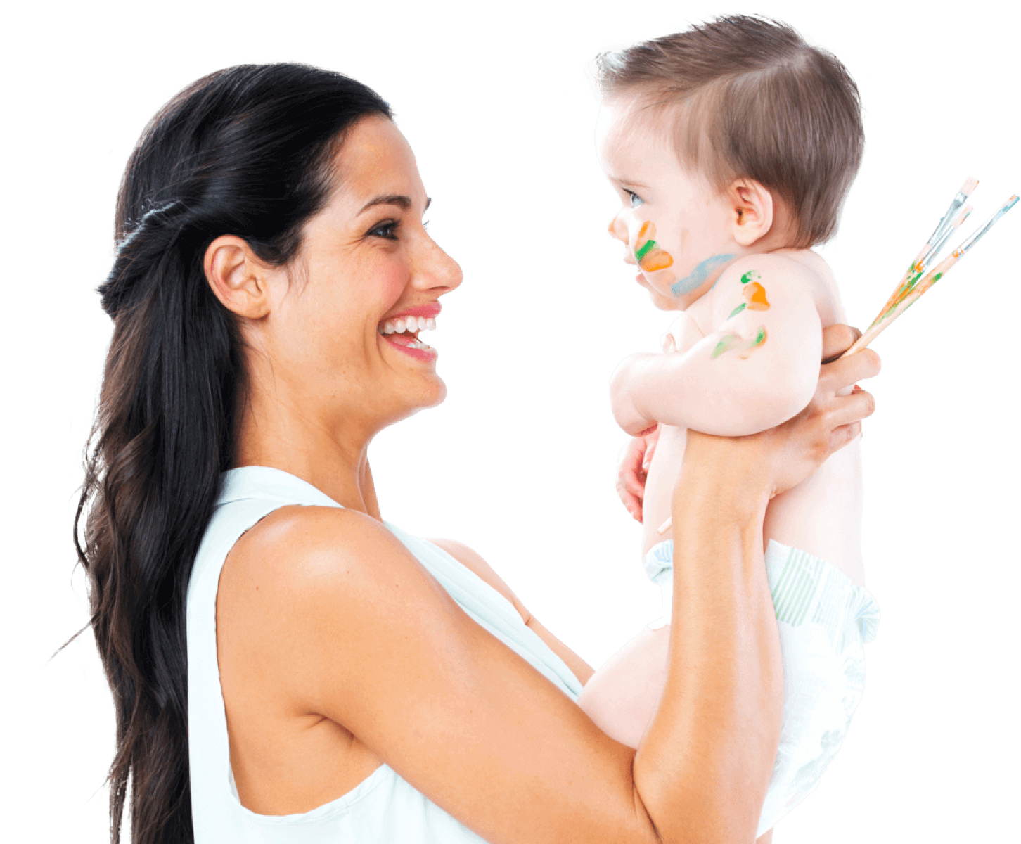 Mamá pintando a su bebé con pintura