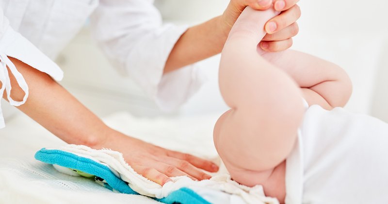 popo-amarillo-en-bebes-2